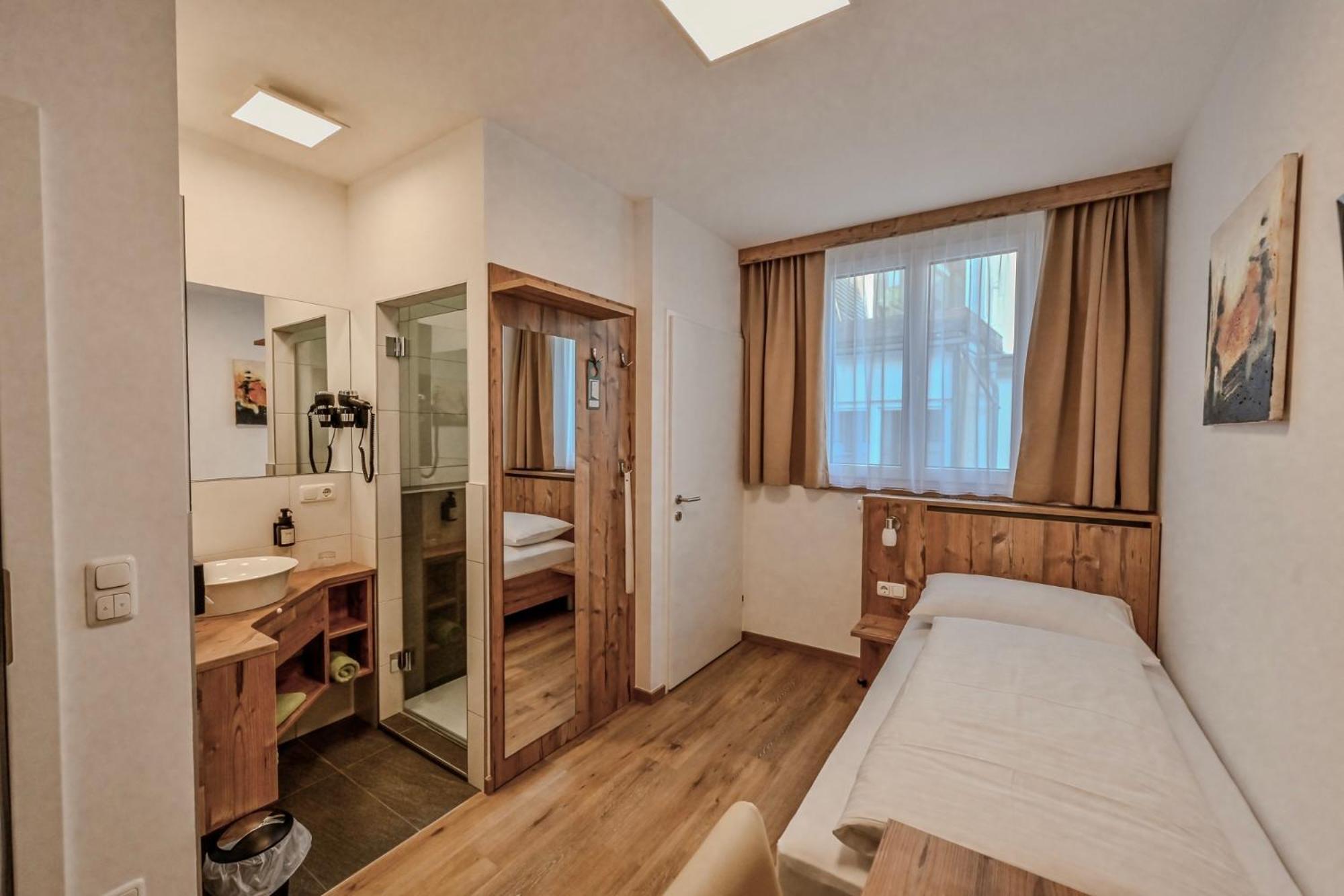 Hotel "City Rooms Wels" Ngoại thất bức ảnh